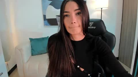 I am Sara  online show from April 2026 10:22:02 PM