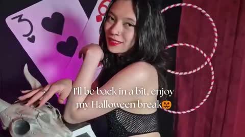   online show from October 2025 11:22:02 AM