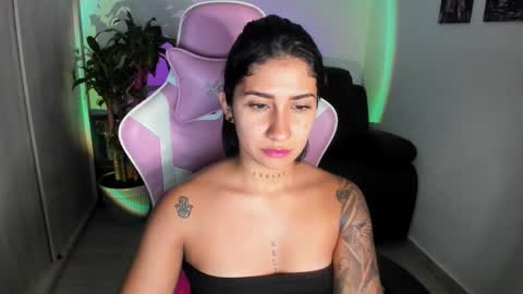 saratukkerr online show from November 2025 01:41:01 AM