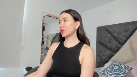      online show from September 2025 06:09:02 PM