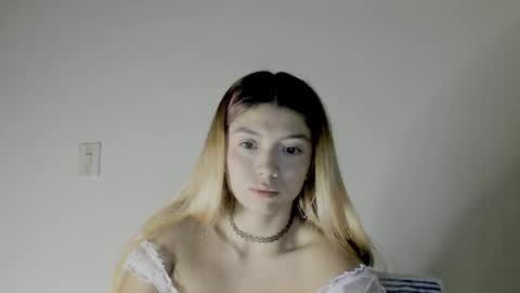 Saray  online show from May 2026 11:47:01 PM