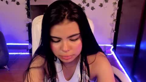Snapshot of saray__jones chatting on January 2025 06:01:02 PM saray__jones online show from January 2025 06:01:02 PM