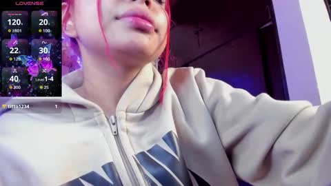 Snapshot of saray__jones chatting on September 2025 01:06:02 AM saray__jones online show from September 2025 01:06:02 AM
