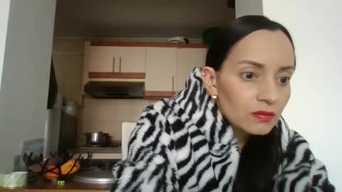 sarita_start online show from September 2025 03:44:01 PM
