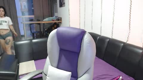 Sara online show from September 2025 11:04:01 PM