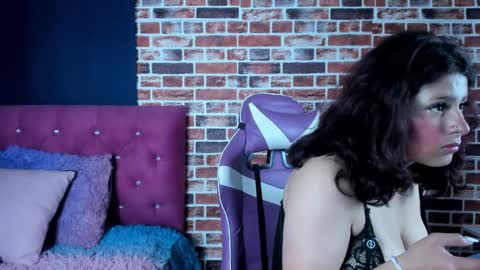 Snapshot of sary_littlesmiles chatting on April 2026 11:18:02 AM Sary online show from April 2026 11:18:02 AM