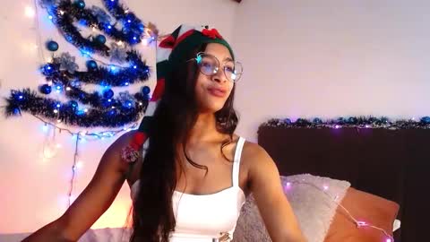 sasha_bowei online show from December 2025 02:39:01 AM