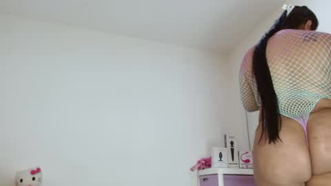 Snapshot of sasha_creamy chatting on May 2026 04:42:02 AM Sasha Creamy online show from May 2026 04:42:02 AM
