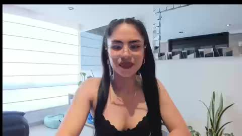 Snapshot of sasha_jonne chatting on September 2025 09:29:02 PM sasha_jonne online show from September 2025 09:29:02 PM
