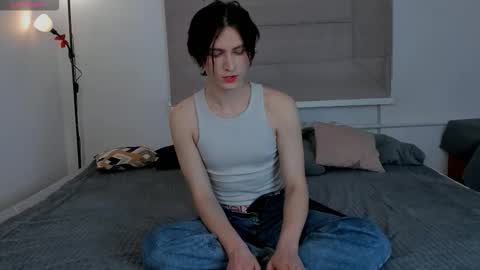 Sasha Vesmus online show from February 2026 02:11:02 PM