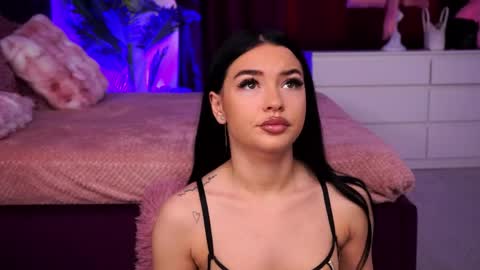 Sasha online show from April 2026 05:22:01 AM