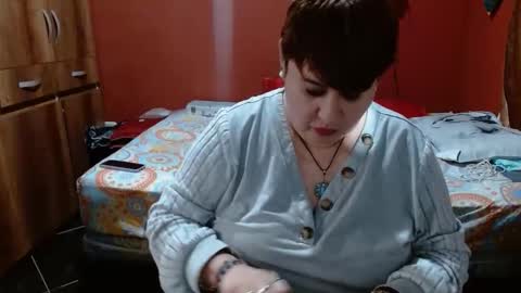 S A S H A R O S E online show from January 2026 12:51:01 PM