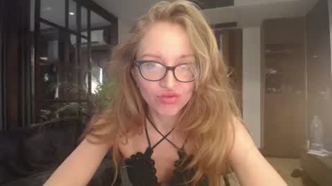 Sasha online show from December 2024 05:26:01 AM