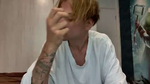 Snapshot of sashenkka chatting on June 2026 05:59:01 AM Sasha -- online show from June 2026 05:59:01 AM