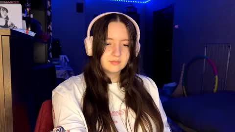 Marmulka or Mary online show from November 2025 05:25:01 PM