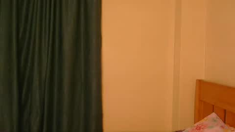 Snapshot of sassyleila chatting on June 2026 12:13:01 AM sexxy one online show from June 2026 12:13:01 AM