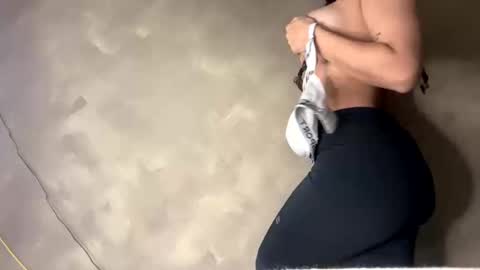 Lilah online show from November 2025 02:23:01 PM