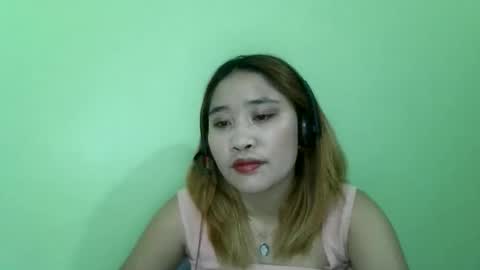 SweetButPsychoo online show from April 2026 01:37:01 PM