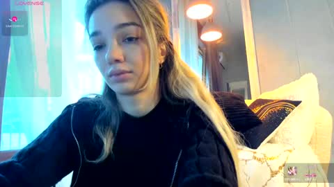 Snapshot of sassyt33n chatting on October 2025 09:29:02 AM sassyt33n online show from October 2025 09:29:02 AM