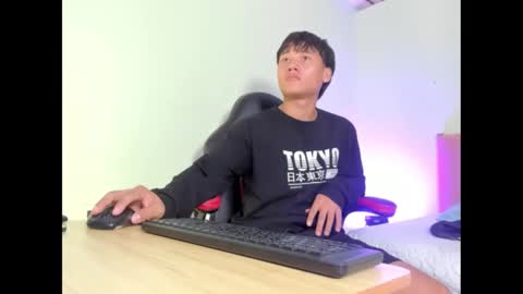 Evans Williams online show from February 2025 07:31:02 PM