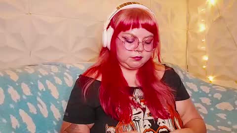 Snapshot of satyn_doll chatting on June 2026 11:53:02 PM Gina George online show from June 2026 11:53:02 PM