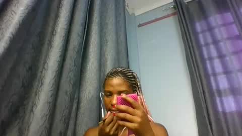 Snapshot of sauce_pety chatting on April 2026 05:56:01 AM pety online show from April 2026 05:56:01 AM