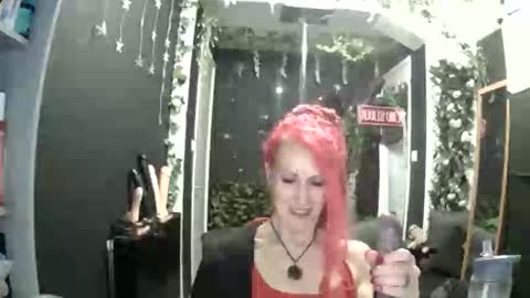 Snapshot of saucysky chatting on May 2026 08:48:02 PM SaucySky online show from May 2026 08:48:02 PM