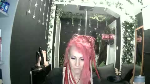 Snapshot of saucysky chatting on June 2026 08:45:01 PM SaucySky online show from June 2026 08:45:01 PM