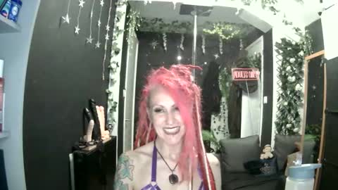 Snapshot of saucysky chatting on June 2026 09:14:01 PM SaucySky online show from June 2026 09:14:01 PM
