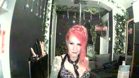 Snapshot of saucysky chatting on June 2026 06:50:01 PM SaucySky online show from June 2026 06:50:01 PM
