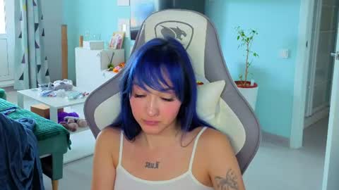 Snapshot of savage_lust_ chatting on June 2026 05:23:01 AM Ariel online show from June 2026 05:23:01 AM