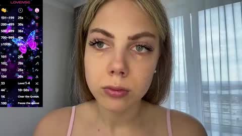 Snapshot of savagesigh chatting on April 2026 12:23:01 PM savagesigh online show from April 2026 12:23:01 PM