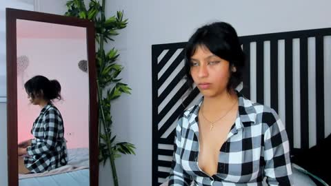 Snapshot of savannah_cameron chatting on December 2024 04:13:02 PM Savannah online show from December 2024 04:13:02 PM