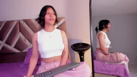 Snapshot of savannah_cameron chatting on January 2025 03:29:02 PM Savannah online show from January 2025 03:29:02 PM