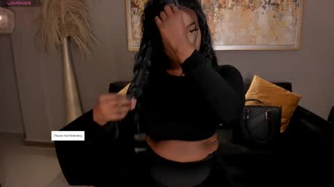 Snapshot of savannahstorm_ chatting on May 2026 05:51:01 PM S a v a n n a h online show from May 2026 05:51:01 PM