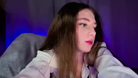Sophie online show from May 2026 03:39:02 PM