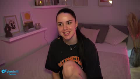 Snapshot of savvage_play chatting on February 2025 07:53:02 PM Naomi online show from February 2025 07:53:02 PM