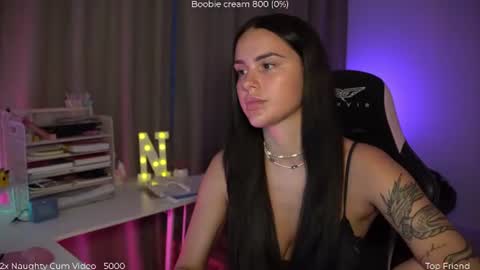 Snapshot of savvage_play chatting on July 2026 06:57:02 PM Naomi online show from July 2026 06:57:02 PM