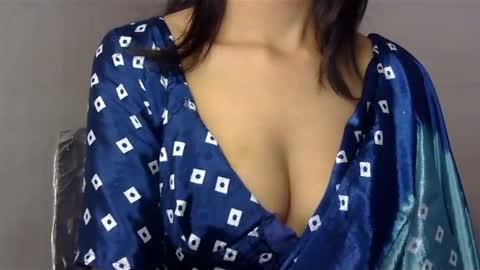 Snapshot of saxee_love chatting on December 2024 05:11:01 PM saxee online show from December 2024 05:11:01 PM