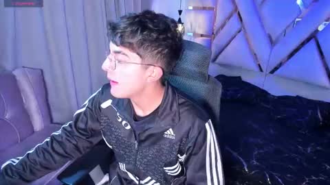 Sayron online show from November 2025 11:42:02 AM