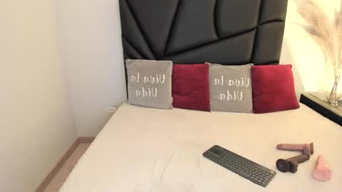 scarbadgirl_ online show from October 2025 03:37:02 AM