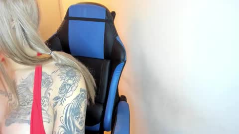 scarbadgirl_ online show from February 2026 03:36:02 AM