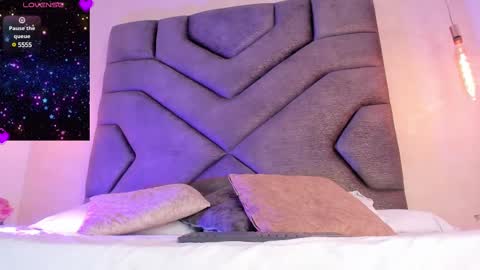 Scarlett online show from March 2025 08:25:01 PM