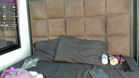 Snapshot of scarlet__love__ chatting on May 2026 11:39:01 AM scarlet__love__ online show from May 2026 11:39:01 AM