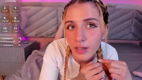 Snapshot of scarlet__rossi chatting on July 2026 06:47:02 AM scarlet__rossi online show from July 2026 06:47:02 AM