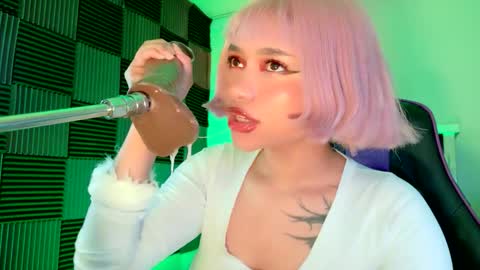 scarlet_gold online show from October 2025 03:06:01 AM