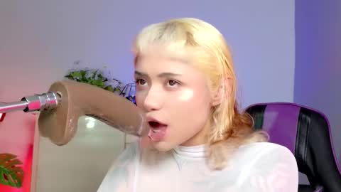 Snapshot of scarlet_gold chatting on February 2026 03:21:02 AM scarlet_gold online show from February 2026 03:21:02 AM