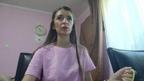 Snapshot of scarlet_rosse chatting on May 2026 07:35:01 AM Scarlet online show from May 2026 07:35:01 AM