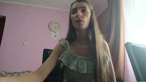 Snapshot of scarlet_rosse chatting on May 2026 12:47:02 PM Scarlet online show from May 2026 12:47:02 PM