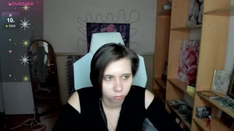 Snapshot of scarlet_sirenn chatting on February 2026 05:17:02 AM Alexandra online show from February 2026 05:17:02 AM